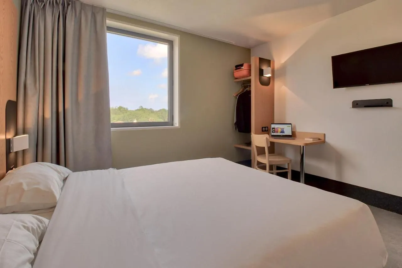 B&B HOTEL Bayonne Tarnos 2*,  France