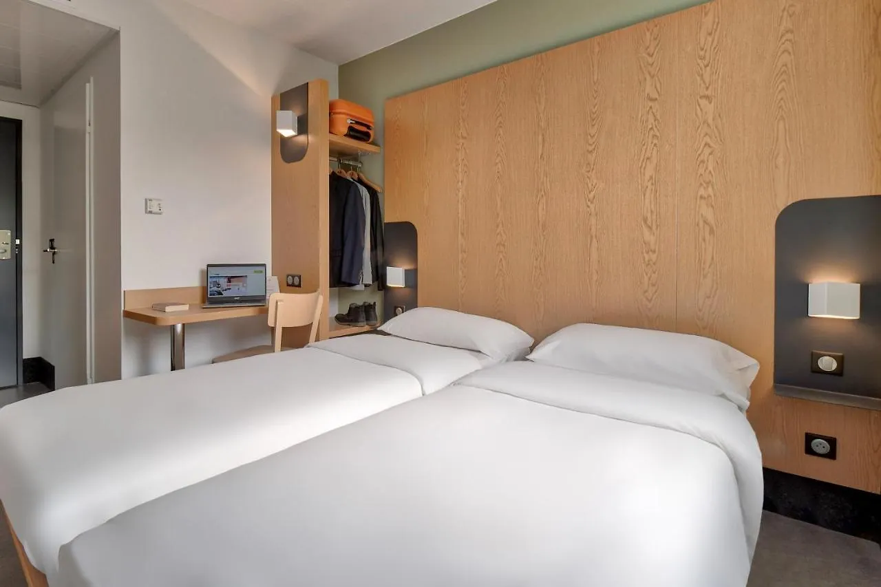 **  B&B HOTEL Bayonne Tarnos France